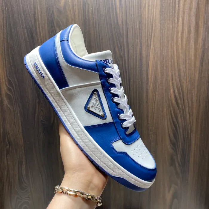 P - SNEAKERS