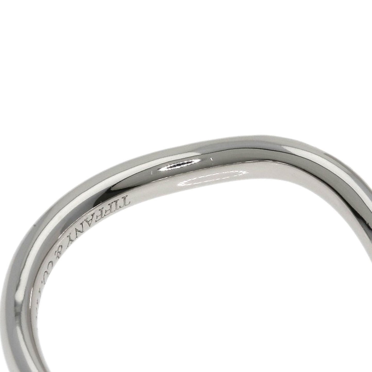 Curved Band Ring Platinum
