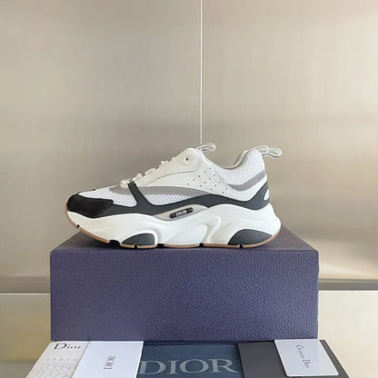 D - SNEAKERS