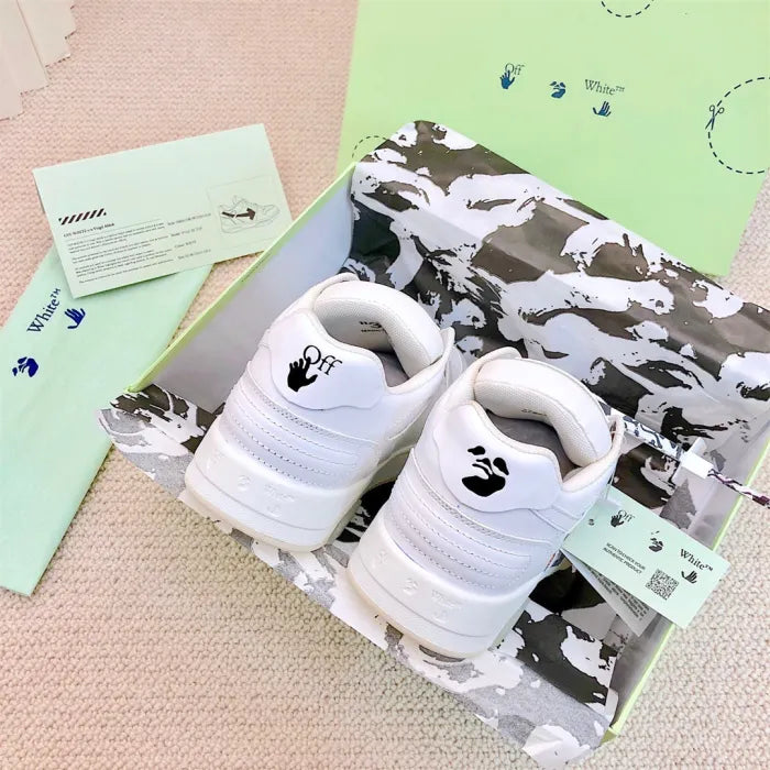 O - SNEAKERS