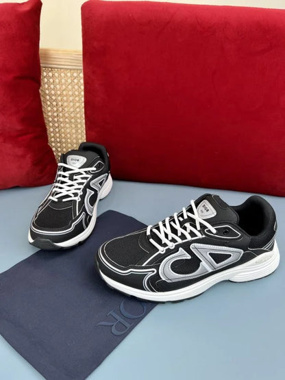 THIRTY - SNEAKERS