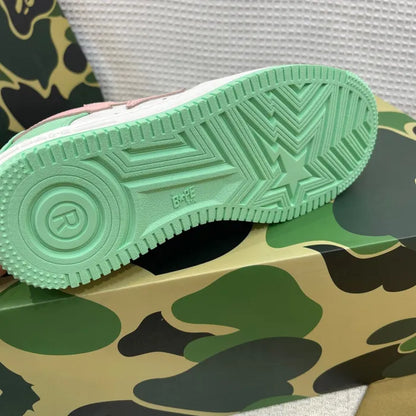 B - SNEAKERS