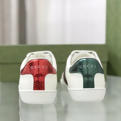 SNEAKERS 20