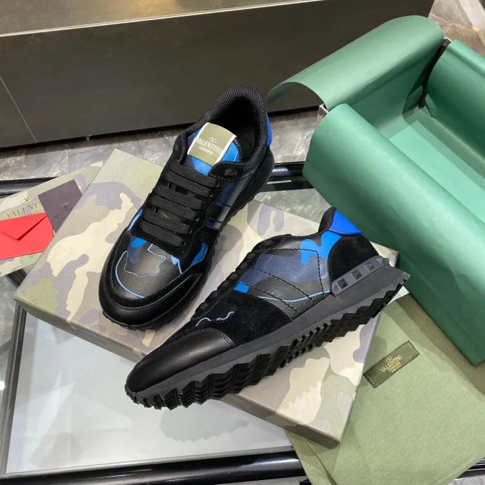 V - SNEAKERS