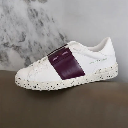 V - SNEAKERS
