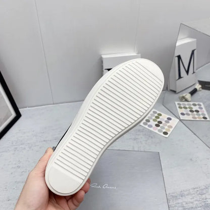 R  - SNEAKERS