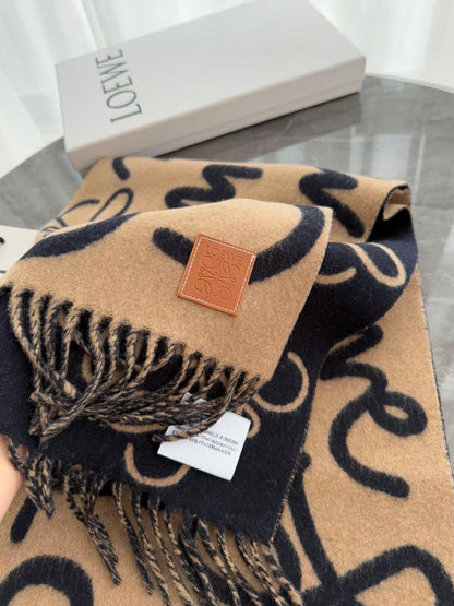 Autumn and winter two-color art font fringed scarf, soft and warm shawl, commuter casual versatile scarf, product details