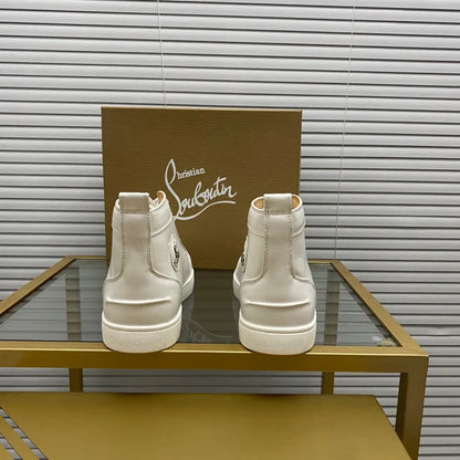 C - SNEAKERS