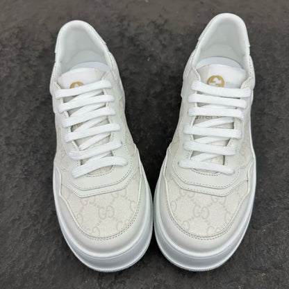SNEAKERS 05