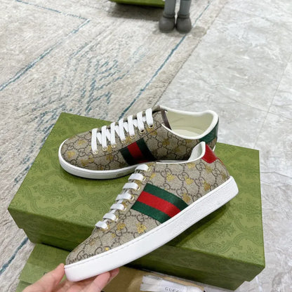 SNEAKERS 15