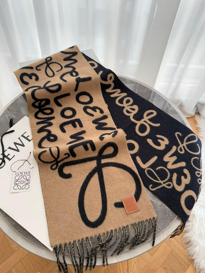 Autumn and winter two-color art font fringed scarf, soft and warm shawl, commuter casual versatile scarf, product details