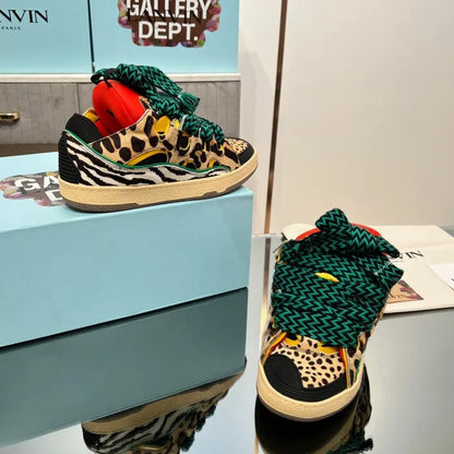 L - SNEAKERS