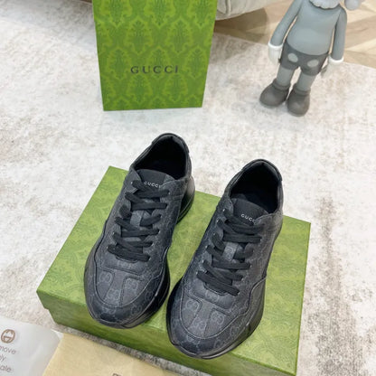 SNEAKERS 06