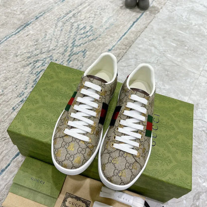 SNEAKERS 15