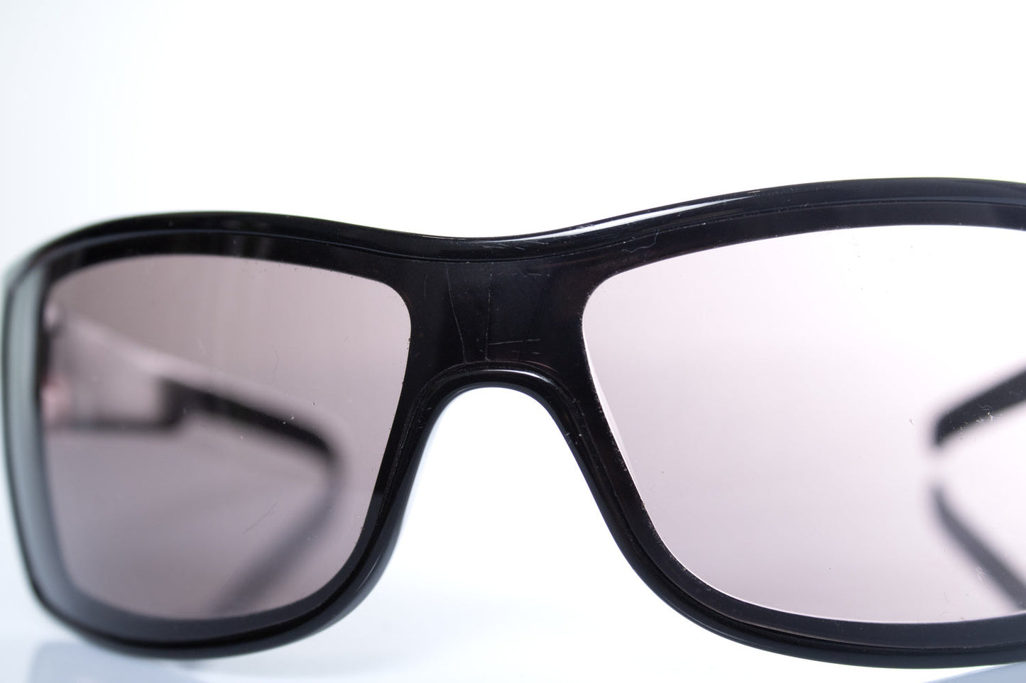 Gucci, shield sunglasses in black
