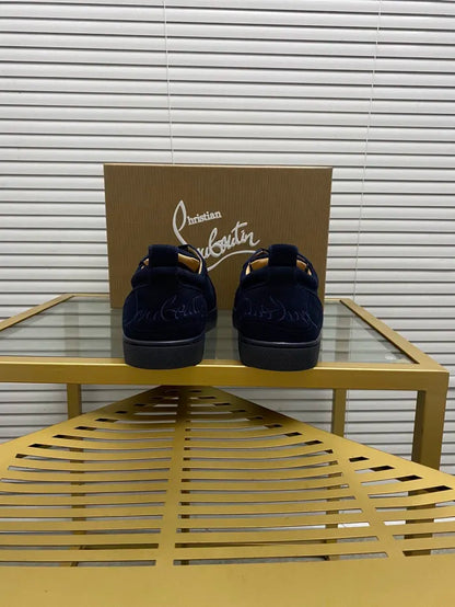 C - SNEAKERS
