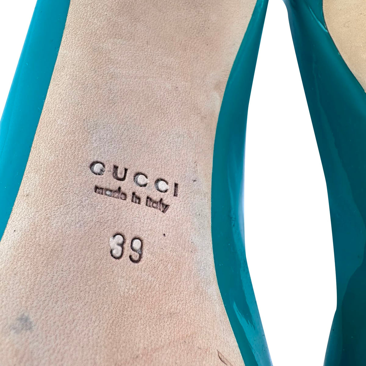 Women's Gucci New Hollywood Horsebit Peep Toe Pumps in Turquoise Patent Leather