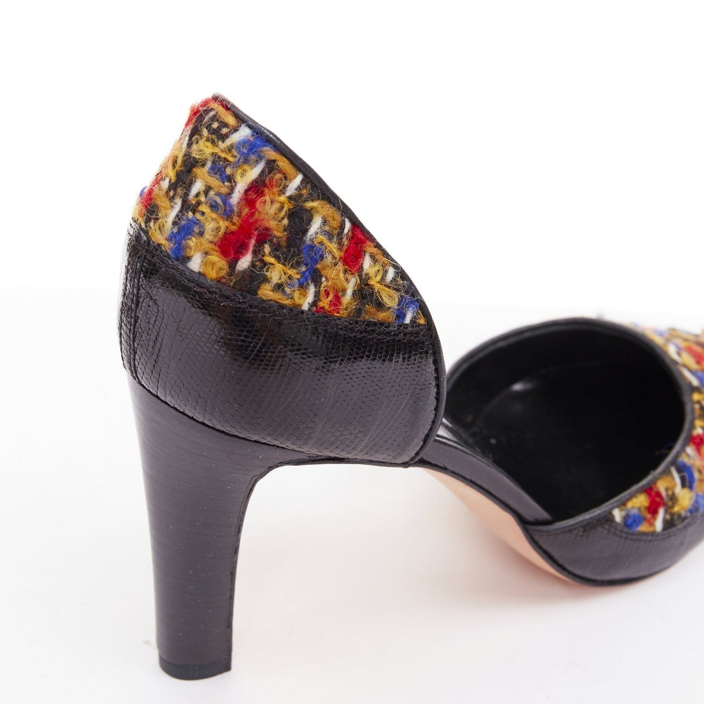 Women's Manolo Blahnik Boucle Tweed Court Pumps