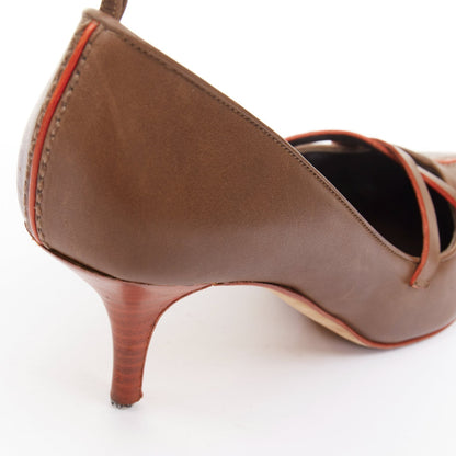 Women's Manolo Blahnik Leather Kitten Pumps
