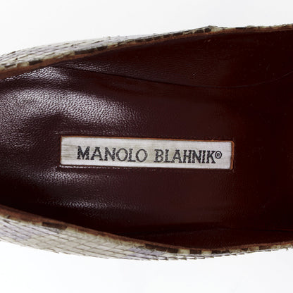 Women's Manolo Blahnik Leather Rose Pumps