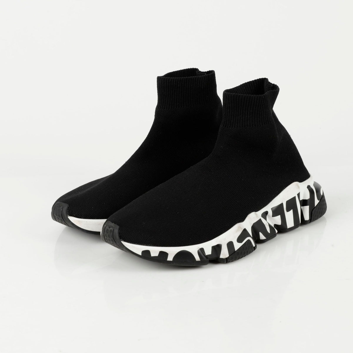 Women's Graffiti Speedrunner Sneakers