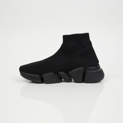 Women's Speedrunner Sneakers Size