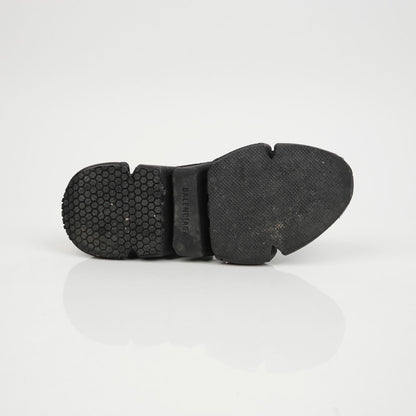 Women's Speedrunner Sneakers Size