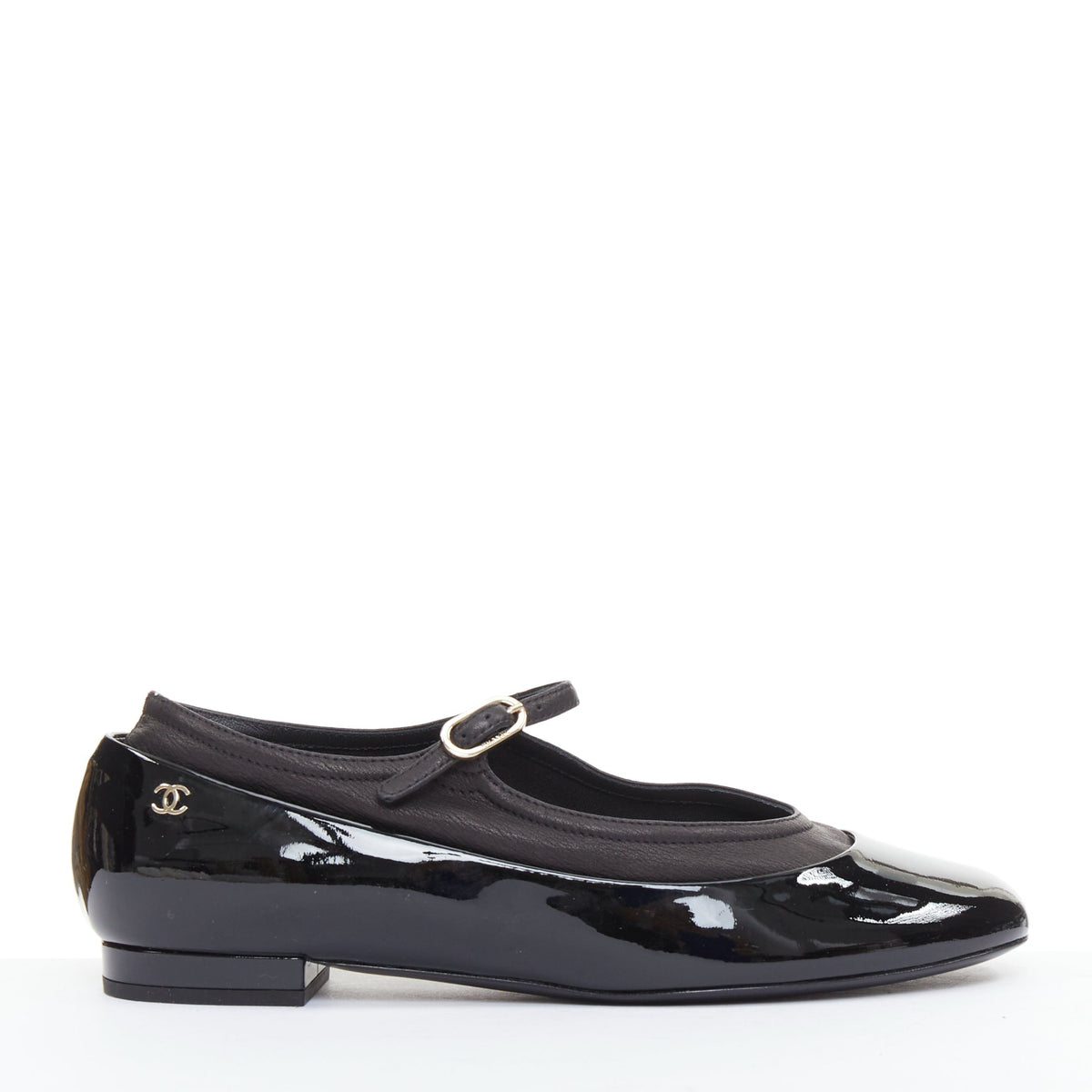 Women's Chanel patent leather silver CC logo mary jane ballet flats