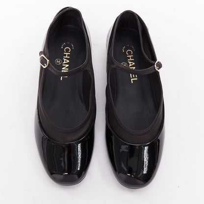 Women's Chanel patent leather silver CC logo mary jane ballet flats