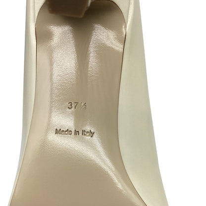 Women's  Burberry Round-Toe Pumps in Ivory Leather