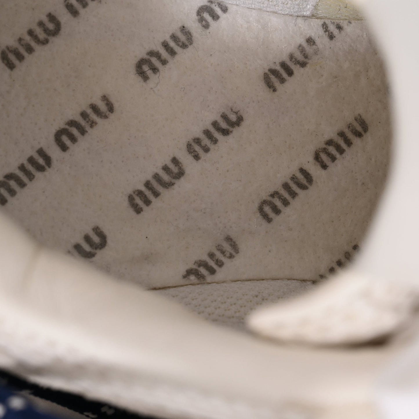 Women's Miu Miu x New Balance 530 SL Sneakers in White Suede