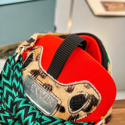 L - SNEAKERS