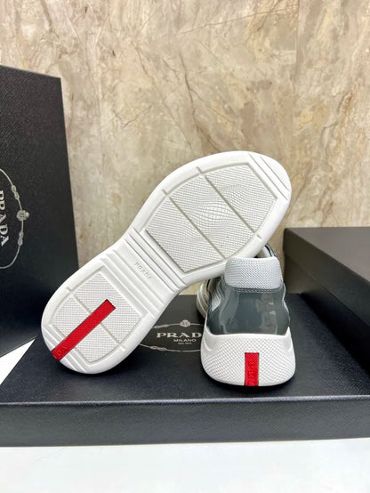 P - SNEAKERS