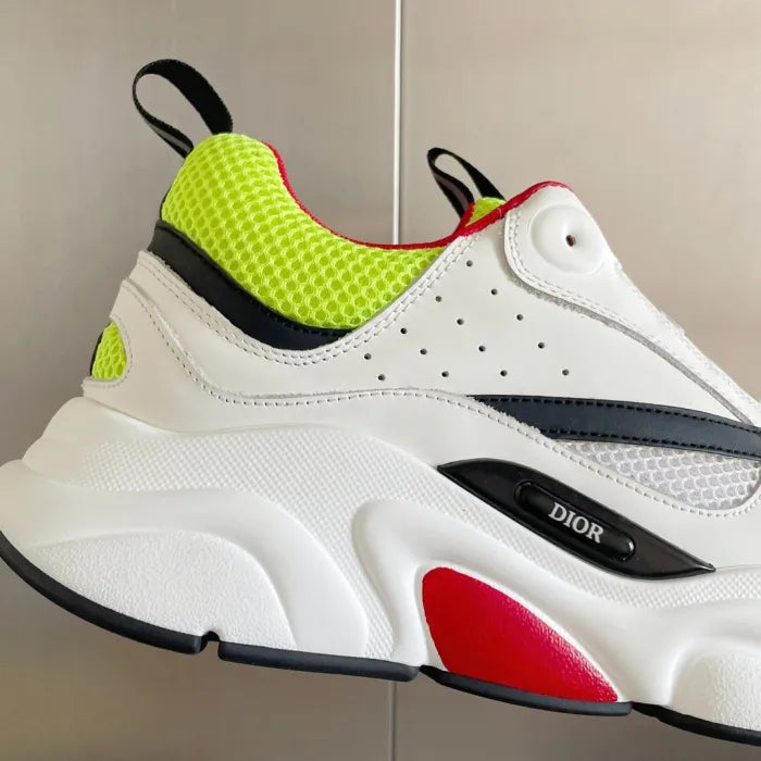D - SNEAKERS