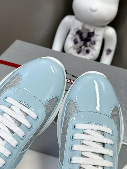 P - SNEAKERS