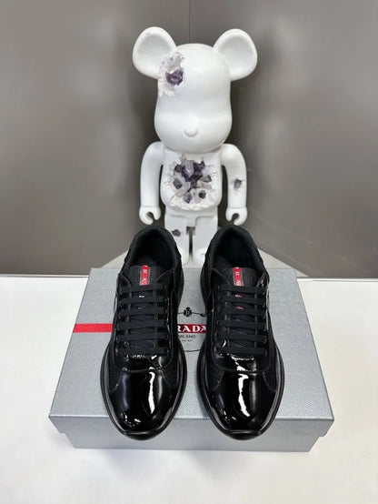 P - SNEAKERS