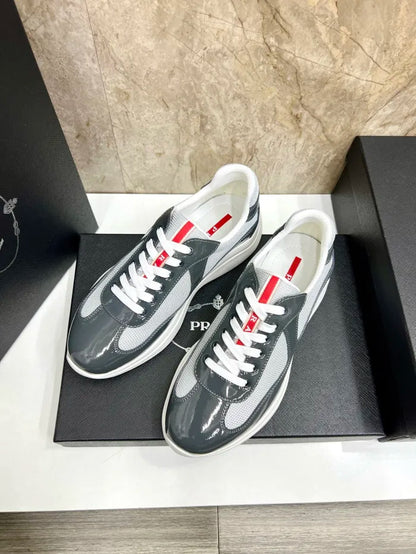 P - SNEAKERS