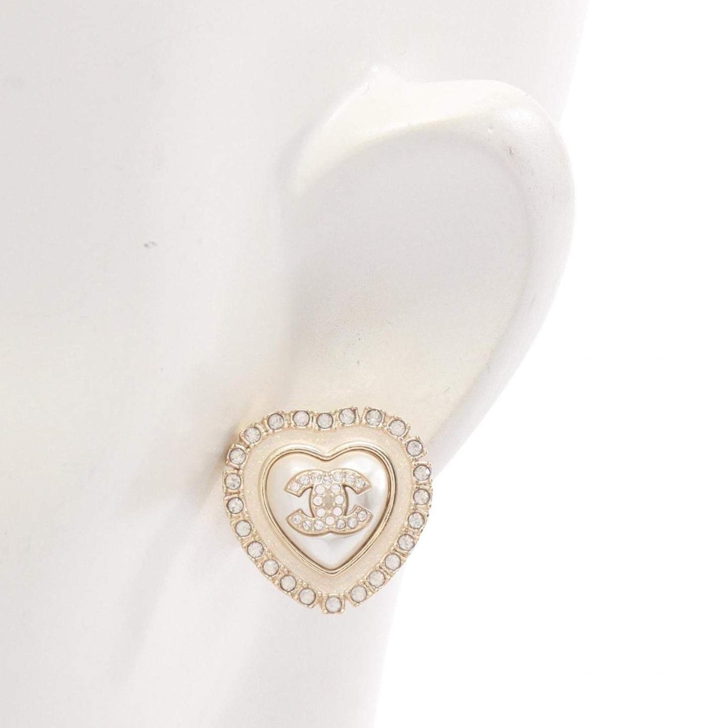 CC Logo Heart Earrings Metal Gold-Tone Metal