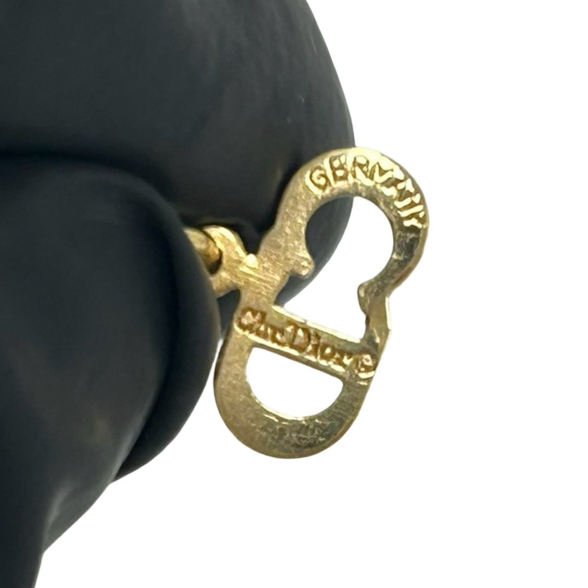 Vintage Pendant Necklace Gold