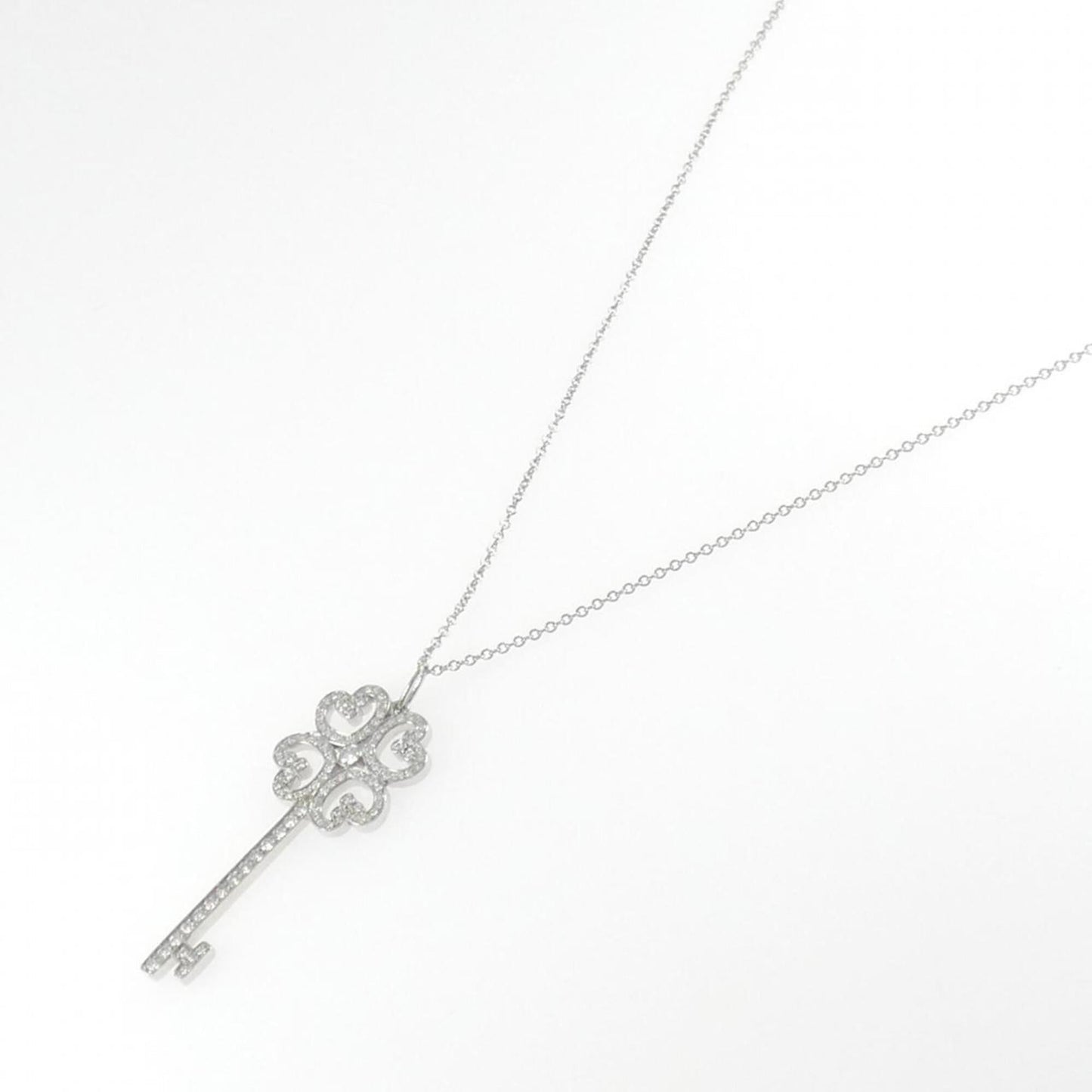 Quattra Heart Key Pendant Necklace Platinum with Diamond