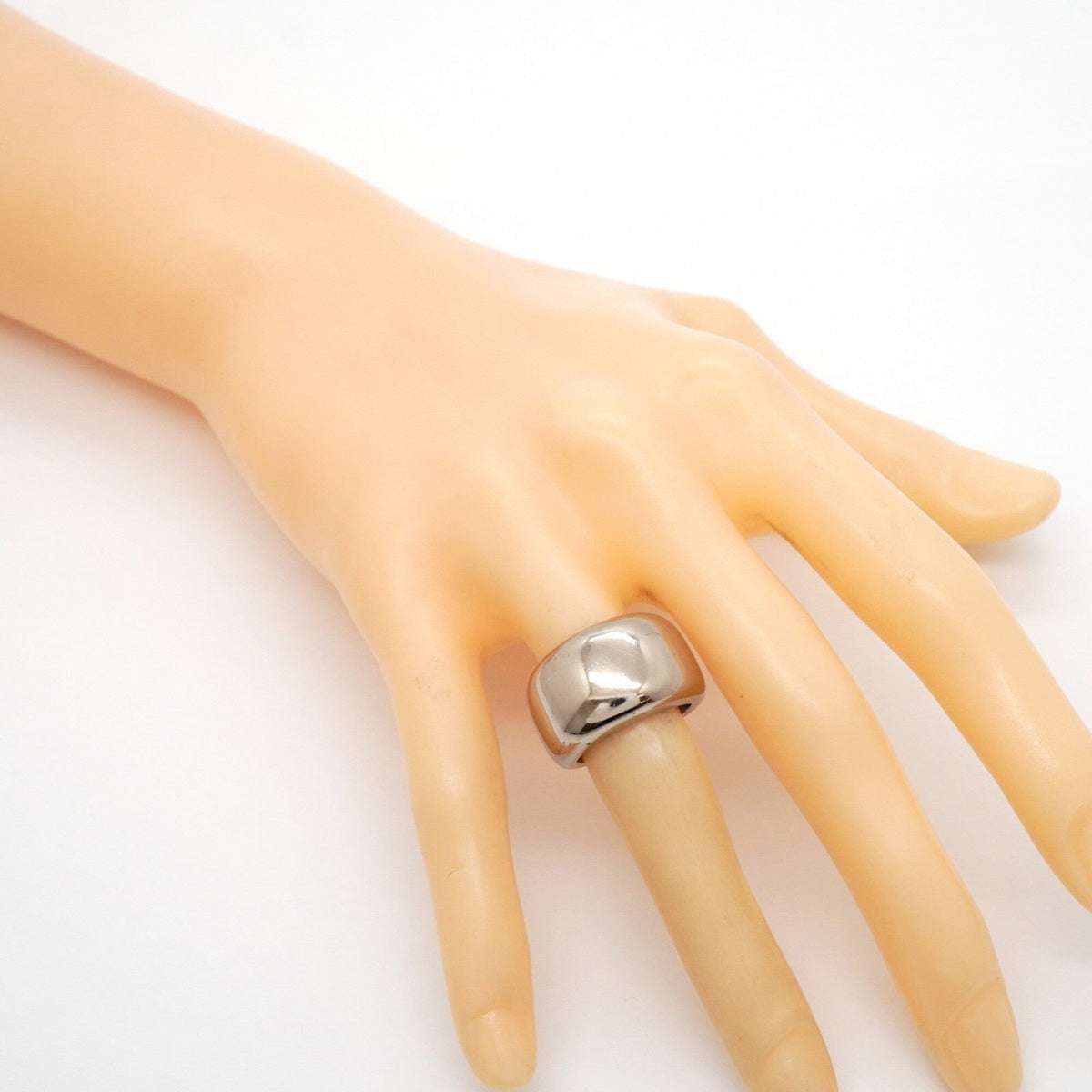 Nouvelle Vague Ring 18K White Gold