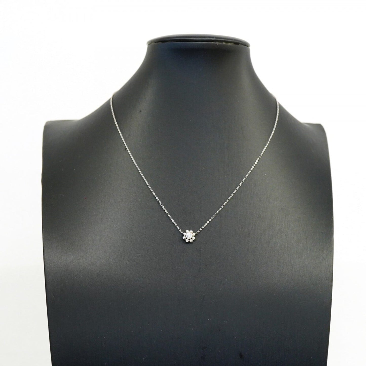 Pendant Necklace 18K White Gold with Diamond