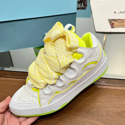 L - SNEAKERS
