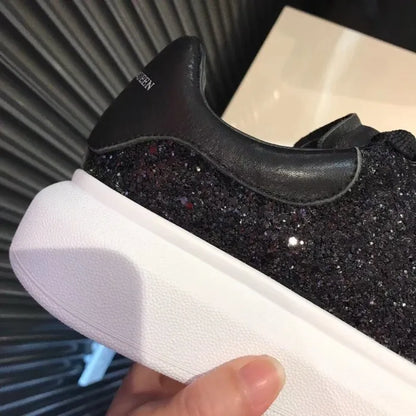 A - SNEAKERS
