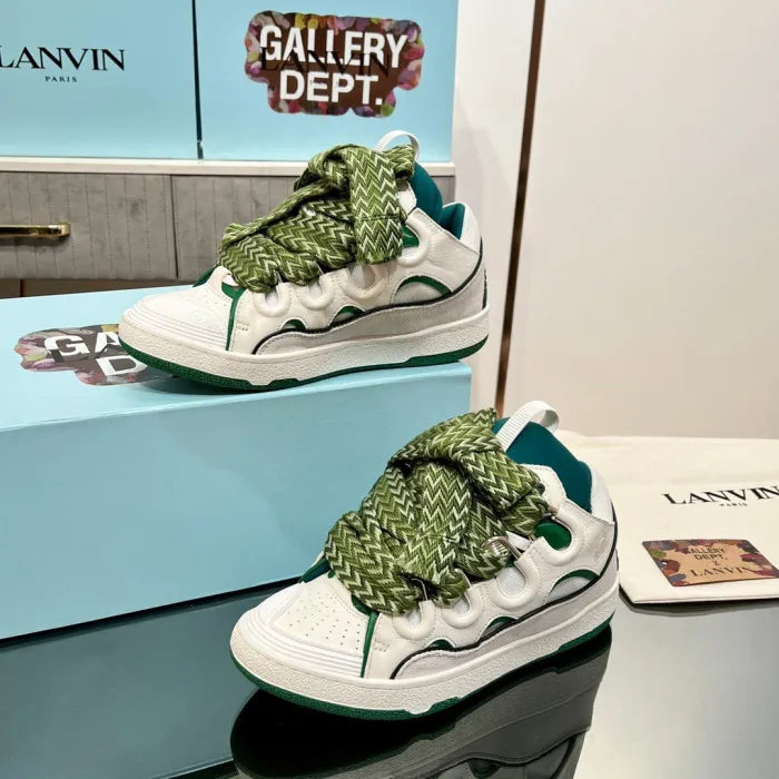 L - SNEAKERS