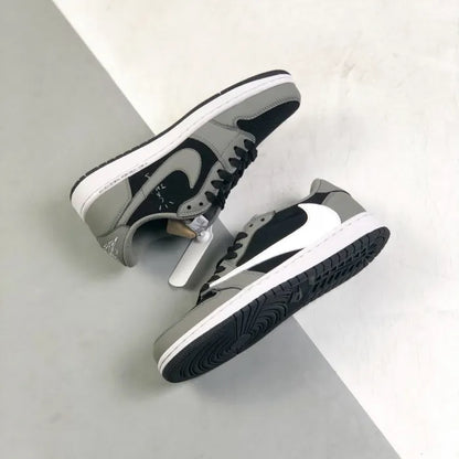 N - SNEAKERS