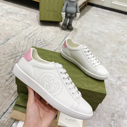 SNEAKERS 15