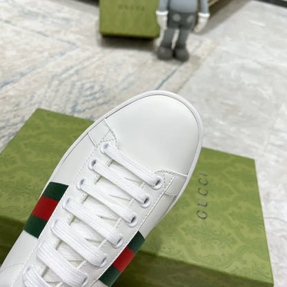 SNEAKERS 15