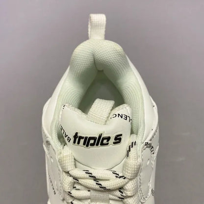 B - SNEAKERS