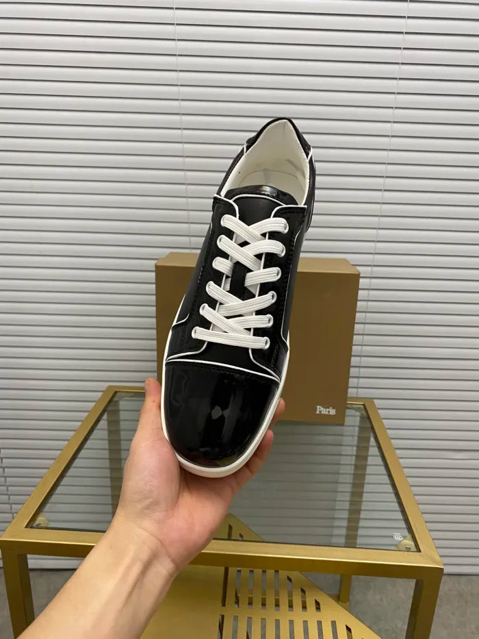 C - SNEAKERS